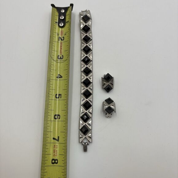Womens Vintage Estate Chevron Silver Toned Onyx Bracelet With Clip On Earrings - Picture 6 of 6